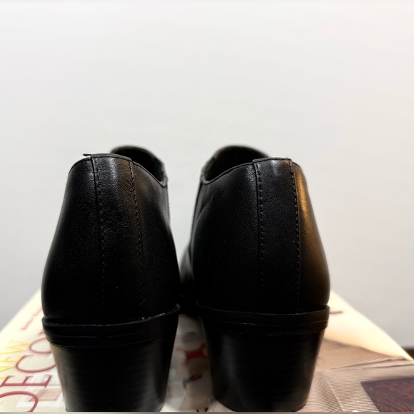 Steve Madden Size 8.5 Black Ankle Booties - Picture 11 of 14